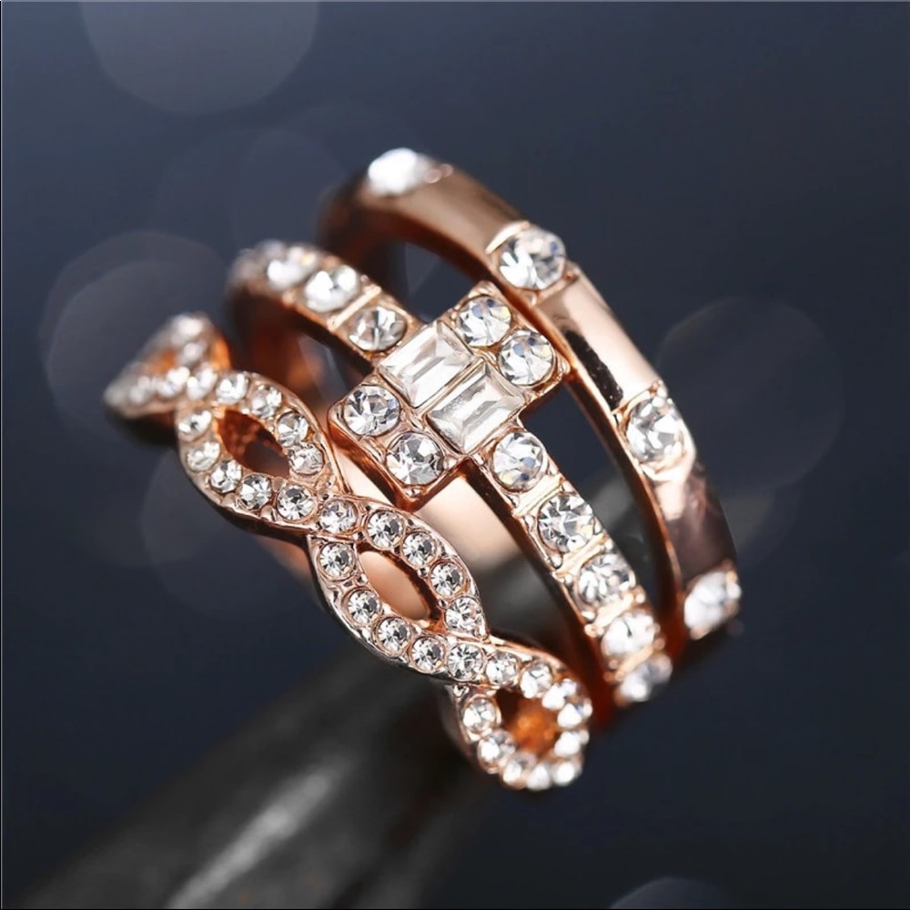 Rose gold and crystal ring set